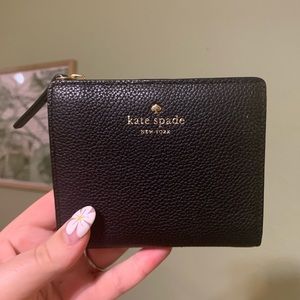 Kate Spade ♠️  small black “Shawn” wallet